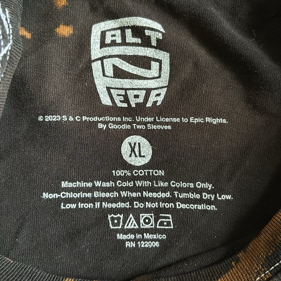 Men’s T-Shirt ( Salt N Pepa ) - Picture 4 of 6